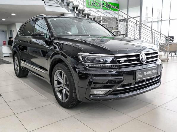 Volkswagen Tiguan II с пробегом 2019 года, цена 2 550 000 рублей, 119987 км, внедорожник, Автокод Объявления