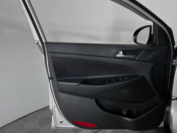 Hyundai Tucson III с пробегом 2018 года, цена 1 799 000 рублей, 170600 км, внедорожник, Автокод Объявления