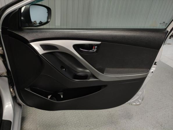Hyundai Elantra V (MD) с пробегом 2012 года, цена 960 000 рублей, 176000 км, седан, Автокод Объявления