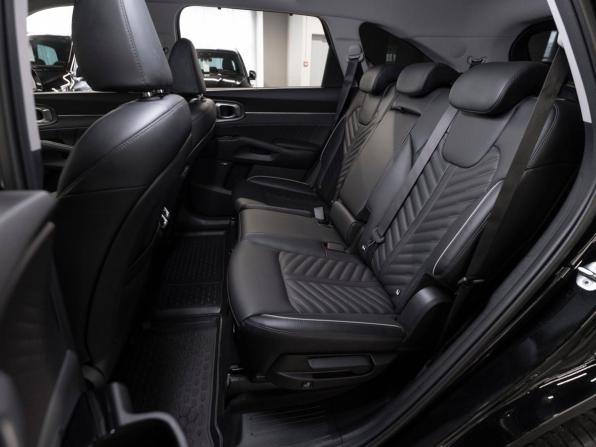 Kia Sorento IV Рестайлинг с пробегом 2024 года, цена 4 800 000 рублей, 58692 км, внедорожник, Автокод Объявления