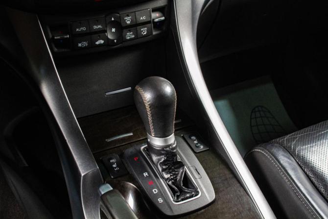 Honda Accord VIII Рестайлинг с пробегом 2011 года, цена 1 289 000 рублей, 250600 км, седан, Автокод Объявления