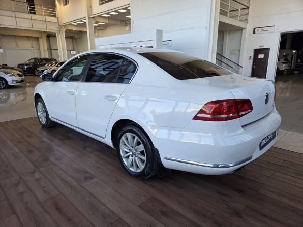 Volkswagen Passat B7 с пробегом 2011 года, цена 950 000 рублей, 185000 км, седан, Автокод Объявления