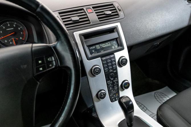 Volvo S40 II Рестайлинг с пробегом 2012 года, цена 557 000 рублей, 142000 км, седан, Автокод Объявления