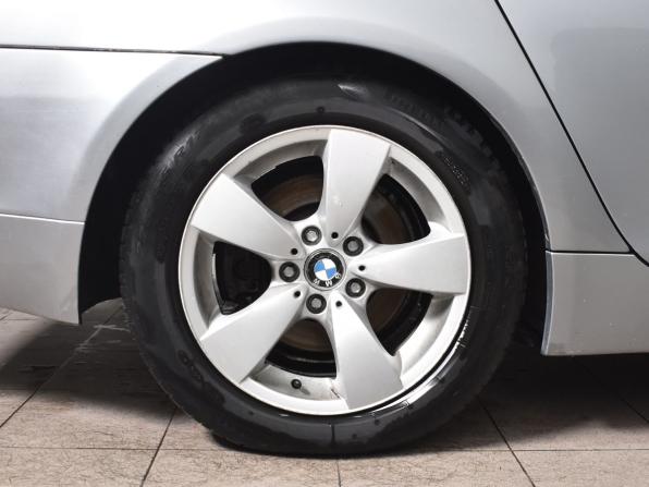 BMW 5 серии V (E60/E61) с пробегом 2005 года, цена 1 099 997 рублей, 320581 км, седан, Автокод Объявления