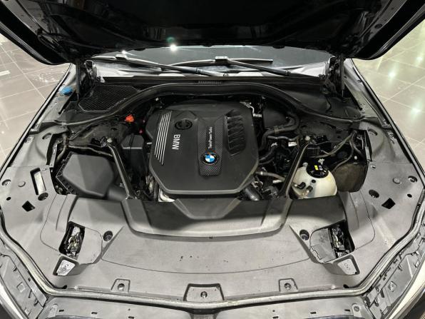 BMW 7 серии VI (G11/G12) Рестайлинг с пробегом 2019 года, цена 6 825 000 рублей, 142886 км, седан, Автокод Объявления