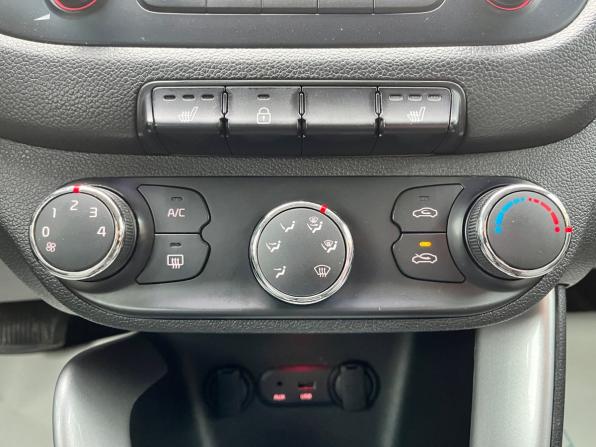 Kia Ceed II с пробегом 2012 года, цена 1 090 000 рублей, 140050 км, хэтчбек, Автокод Объявления