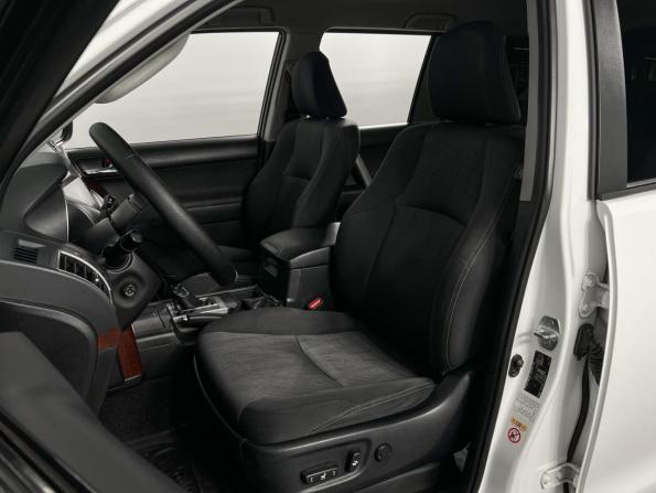Toyota Land Cruiser Prado 150 Series Рестайлинг 1 с пробегом 2014 года, цена 3 496 900 рублей, 203803 км, внедорожник, Автокод Объявления