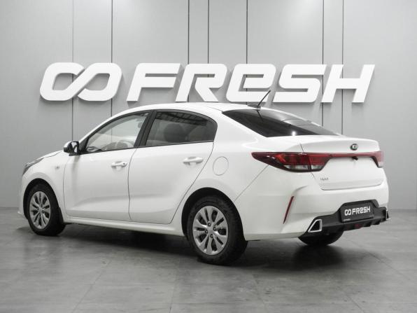 Kia Rio IV Рестайлинг с пробегом 2021 года, цена 1 498 000 рублей, 99220 км, седан, Автокод Объявления