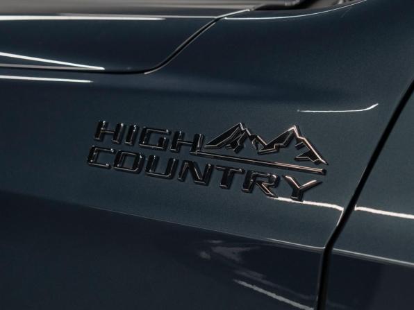 Chevrolet Tahoe V Рестайлинг с пробегом 2025 года, цена 14 550 000 рублей, 51 км, внедорожник, Автокод Объявления