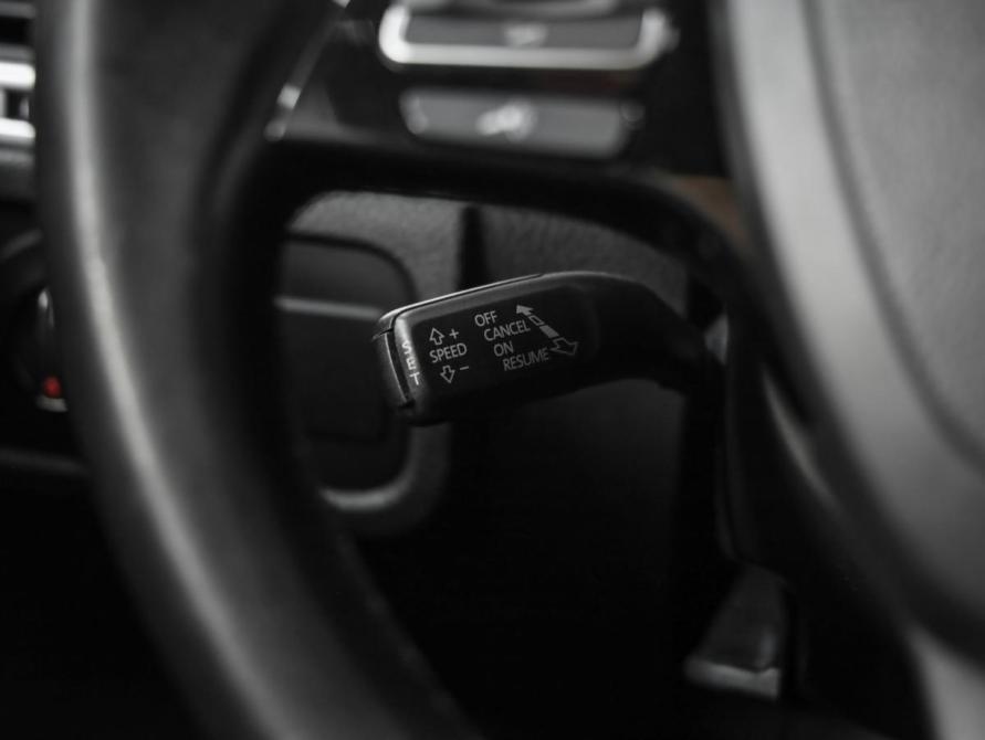 Volkswagen Touareg II Санкт-Петербург  - изображение 13