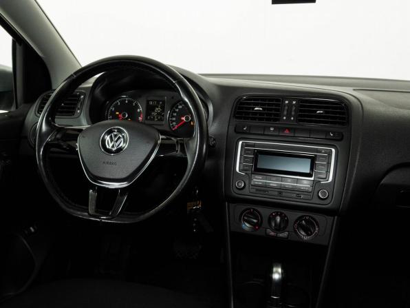 Volkswagen Polo V Рестайлинг с пробегом 2017 года, цена 1 092 000 рублей, 115204 км, седан, Автокод Объявления