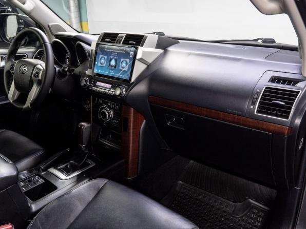 Toyota Land Cruiser Prado 150 Series Рестайлинг 2 с пробегом 2017 года, цена 4 350 000 рублей, 148760 км, внедорожник, Автокод Объявления