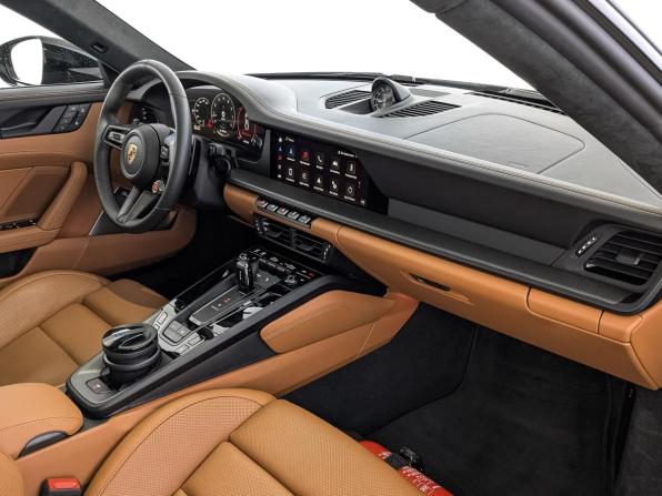 Porsche 911 VIII (992) Рестайлинг с пробегом 2025 года, цена 34 900 000 рублей, 837 км, купе, Автокод Объявления