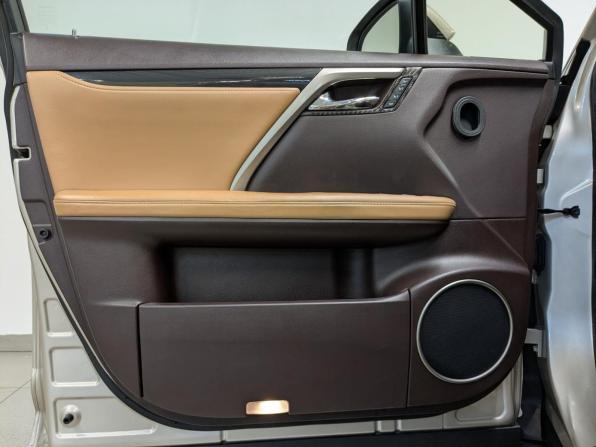 Lexus RX IV Рестайлинг с пробегом 2019 года, цена 3 750 000 рублей, 156000 км, внедорожник, Автокод Объявления
