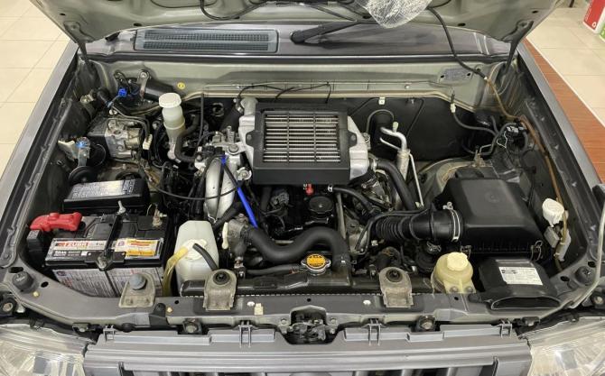 Nissan Kix с пробегом 2009 года, цена 845 000 рублей, 90730 км, внедорожник, Автокод Объявления