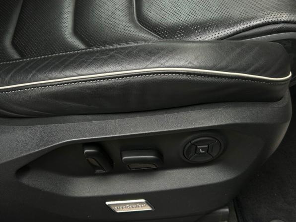 Volkswagen Touareg III с пробегом 2019 года, цена 3 109 700 рублей, 341364 км, внедорожник, Автокод Объявления