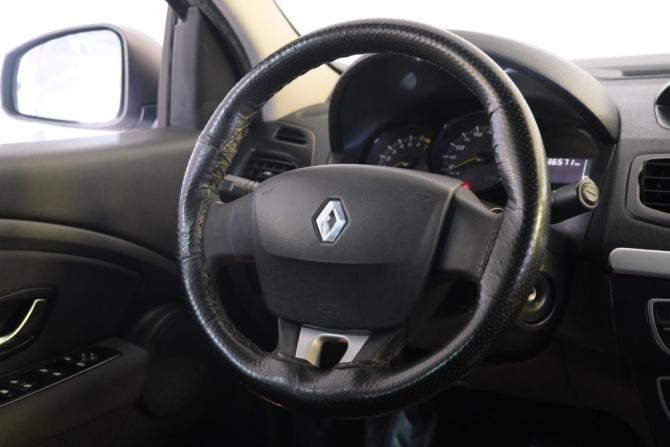 Renault Fluence I с пробегом 2011 года, цена 749 000 рублей, 256000 км, седан, Автокод Объявления