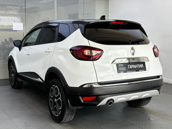 Renault Kaptur I Рестайлинг с пробегом 2021 года, цена 1 800 000 рублей, 44850 км, внедорожник, Автокод Объявления