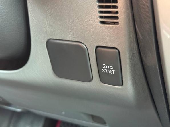 Toyota Land Cruiser Prado 120 Series с пробегом 2005 года, цена 1 890 000 рублей, 362625 км, внедорожник, Автокод Объявления