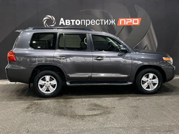 Toyota Land Cruiser 200 Series Рестайлинг 1 с пробегом 2014 года, цена 3 240 000 рублей, 244304 км, внедорожник, Автокод Объявления