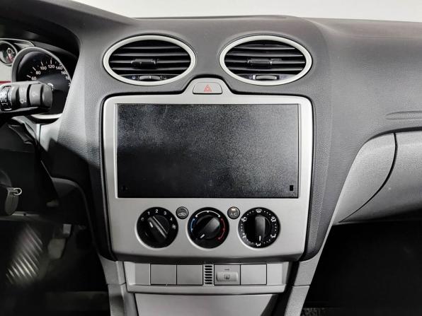 Ford Focus II Рестайлинг с пробегом 2010 года, цена 710 000 рублей, 134215 км, хэтчбек, Автокод Объявления