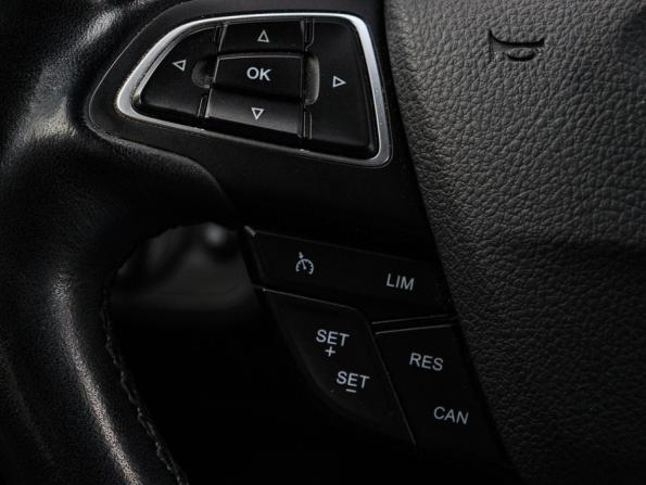 Ford Kuga II Рестайлинг с пробегом 2017 года, цена 1 650 000 рублей, 90000 км, внедорожник, Автокод Объявления