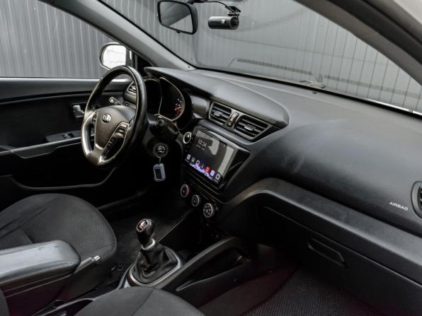Kia Rio III Рестайлинг с пробегом 2016 года, цена 960 000 рублей, 198953 км, седан, Автокод Объявления