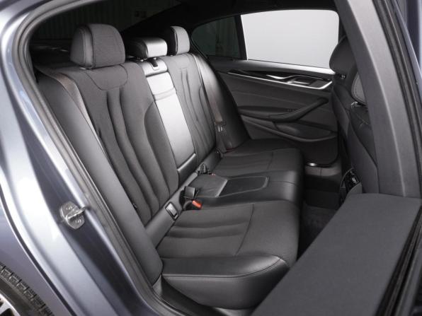 BMW 5 серии VII (G30/G31/G38) с пробегом 2018 года, цена 3 745 000 рублей, 96389 км, седан, Автокод Объявления
