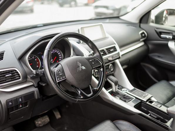 Mitsubishi Eclipse Cross I с пробегом 2018 года, цена 1 999 000 рублей, 69738 км, внедорожник, Автокод Объявления