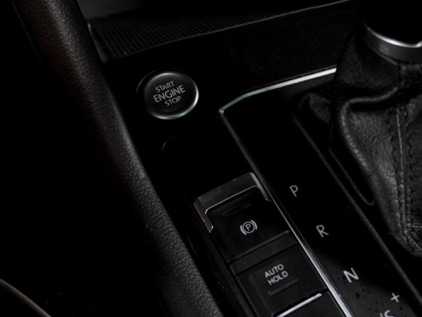 Volkswagen Tiguan II с пробегом 2017 года, цена 2 449 000 рублей, 150231 км, внедорожник, Автокод Объявления