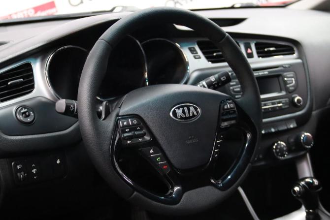 Kia Ceed II с пробегом 2014 года, цена 1 095 950 рублей, 135518 км, хэтчбек, Автокод Объявления