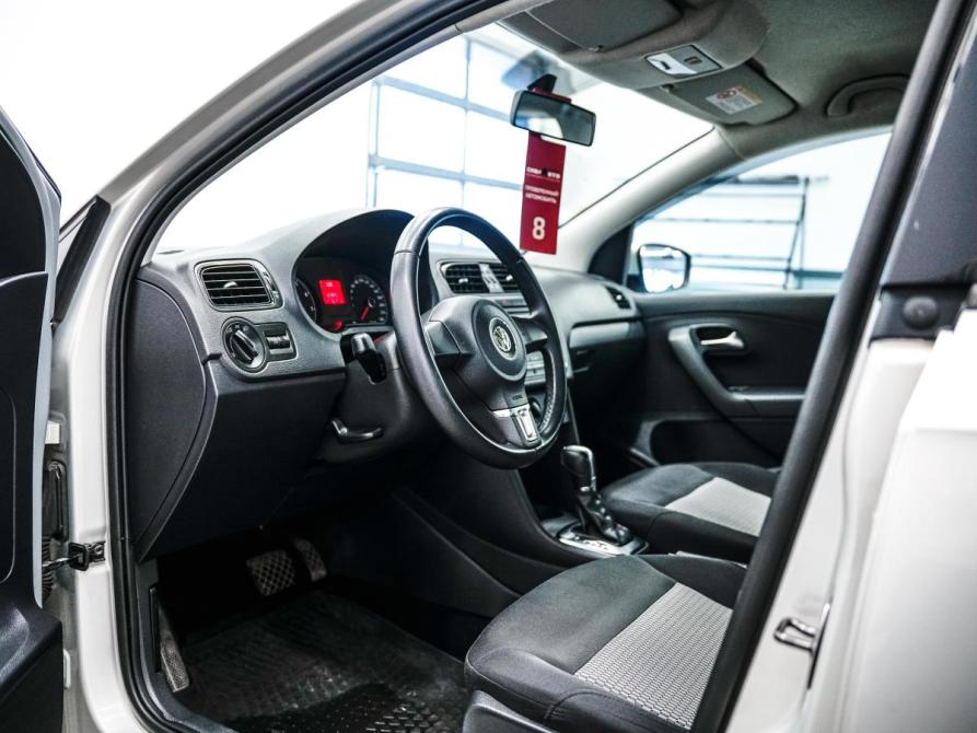 Volkswagen Polo V Красноярск  - изображение 18