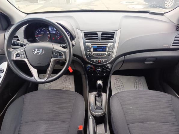 Hyundai Solaris I Рестайлинг с пробегом 2015 года, цена 949 995 рублей, 171000 км, седан, Автокод Объявления