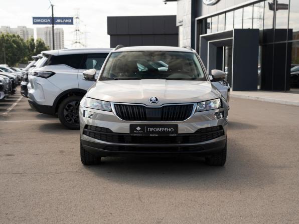 Skoda Karoq I с пробегом 2020 года, цена 2 095 000 рублей, 102110 км, внедорожник, Автокод Объявления