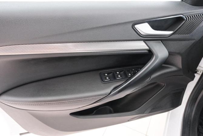 Lada (ВАЗ) Vesta I Рестайлинг (NG) с пробегом 2024 года, цена 1 329 000 рублей, 47728 км, седан, Автокод Объявления