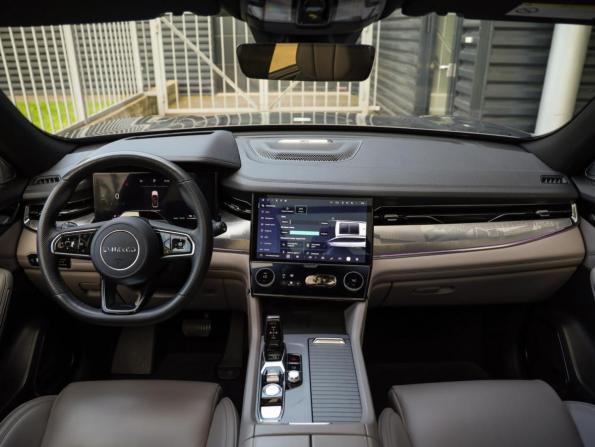 Lynk &amp; Co 09 с пробегом 2023 года, цена 5 199 000 рублей, 17041 км, внедорожник, Автокод Объявления