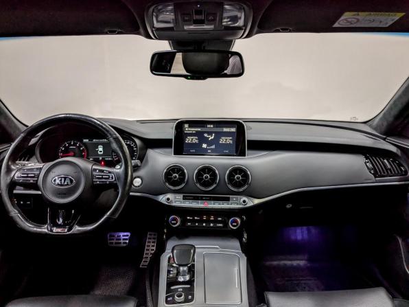 Kia Stinger I с пробегом 2018 года, цена 2 500 000 рублей, 140159 км, лифтбек, Автокод Объявления