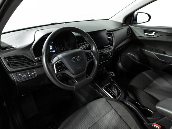Hyundai Solaris II Рестайлинг с пробегом 2021 года, цена 1 598 960 рублей, 93038 км, седан, Автокод Объявления