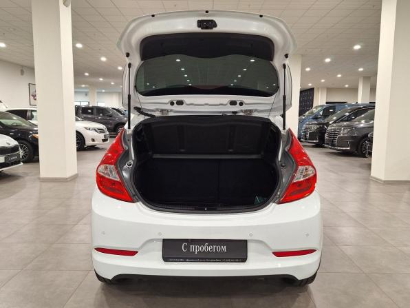 Hyundai Solaris I Рестайлинг с пробегом 2015 года, цена 940 000 рублей, 124538 км, хэтчбек, Автокод Объявления