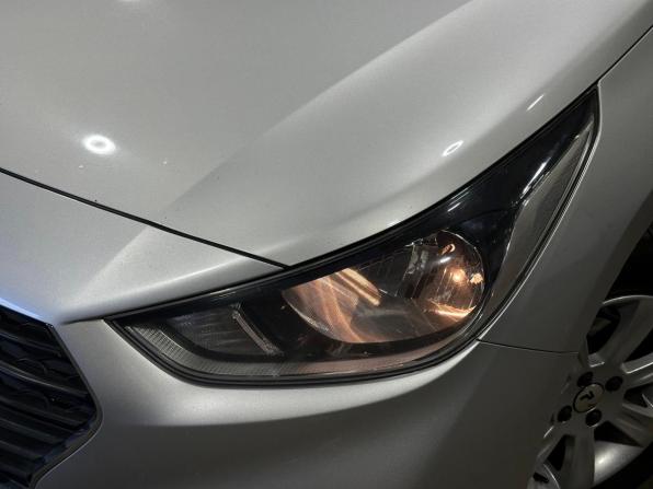 Hyundai Solaris II с пробегом 2017 года, цена 1 051 000 рублей, 209163 км, седан, Автокод Объявления