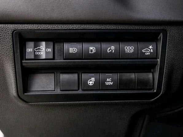 Toyota Tundra III с пробегом 2023 года, цена 8 498 000 рублей, 42000 км, offers.body_type.unknown, Автокод Объявления