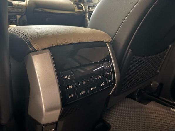 Toyota Land Cruiser Prado 150 Series Рестайлинг 2 с пробегом 2019 года, цена 6 950 000 рублей, 26198 км, внедорожник, Автокод Объявления