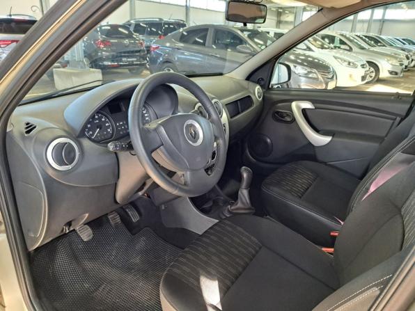 Renault Logan I Рестайлинг с пробегом 2013 года, цена 490 000 рублей, 102489 км, седан, Автокод Объявления