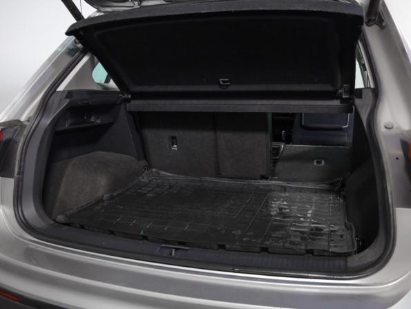 Volkswagen Tiguan II с пробегом 2019 года, цена 2 229 000 рублей, 141820 км, внедорожник, Автокод Объявления
