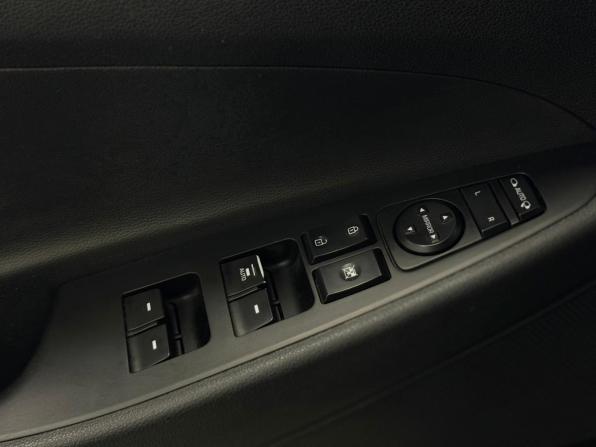 Hyundai Tucson III с пробегом 2017 года, цена 1 899 000 рублей, 128397 км, внедорожник, Автокод Объявления