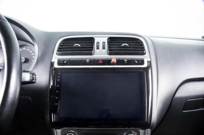Volkswagen Polo V с пробегом 2015 года, цена 959 000 рублей, 150000 км, седан, Автокод Объявления