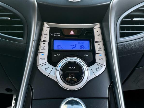 Hyundai Avante V с пробегом 2011 года, цена 1 050 000 рублей, 148000 км, седан, Автокод Объявления