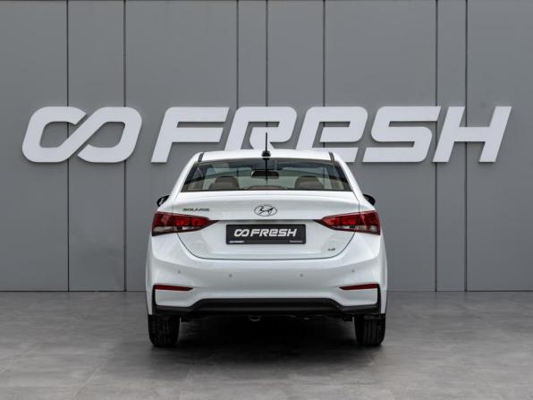 Hyundai Solaris II с пробегом 2017 года, цена 1 350 000 рублей, 108714 км, седан, Автокод Объявления
