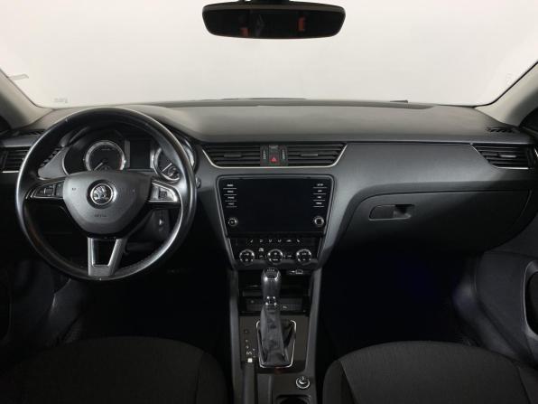 Skoda Octavia III (A7) Рестайлинг с пробегом 2018 года, цена 1 615 000 рублей, 152951 км, лифтбек, Автокод Объявления