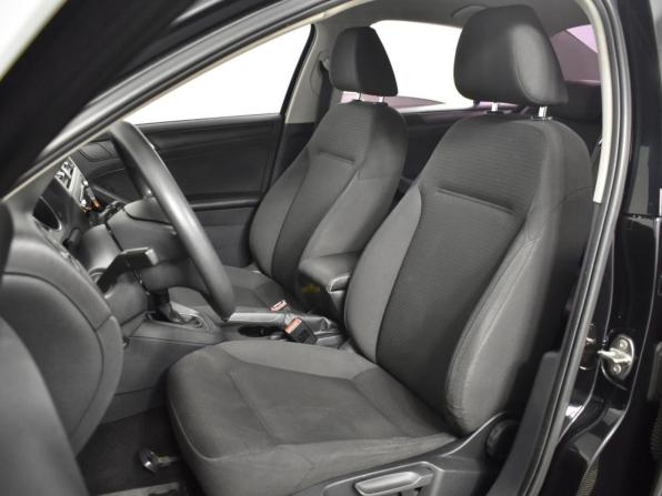 Volkswagen Jetta VI Рестайлинг с пробегом 2015 года, цена 1 098 900 рублей, 182632 км, седан, Автокод Объявления